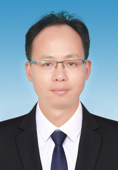 贾文琪-个人证件照.jpg