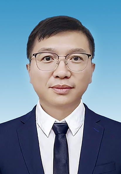 季小燕-个人证件照.jpg